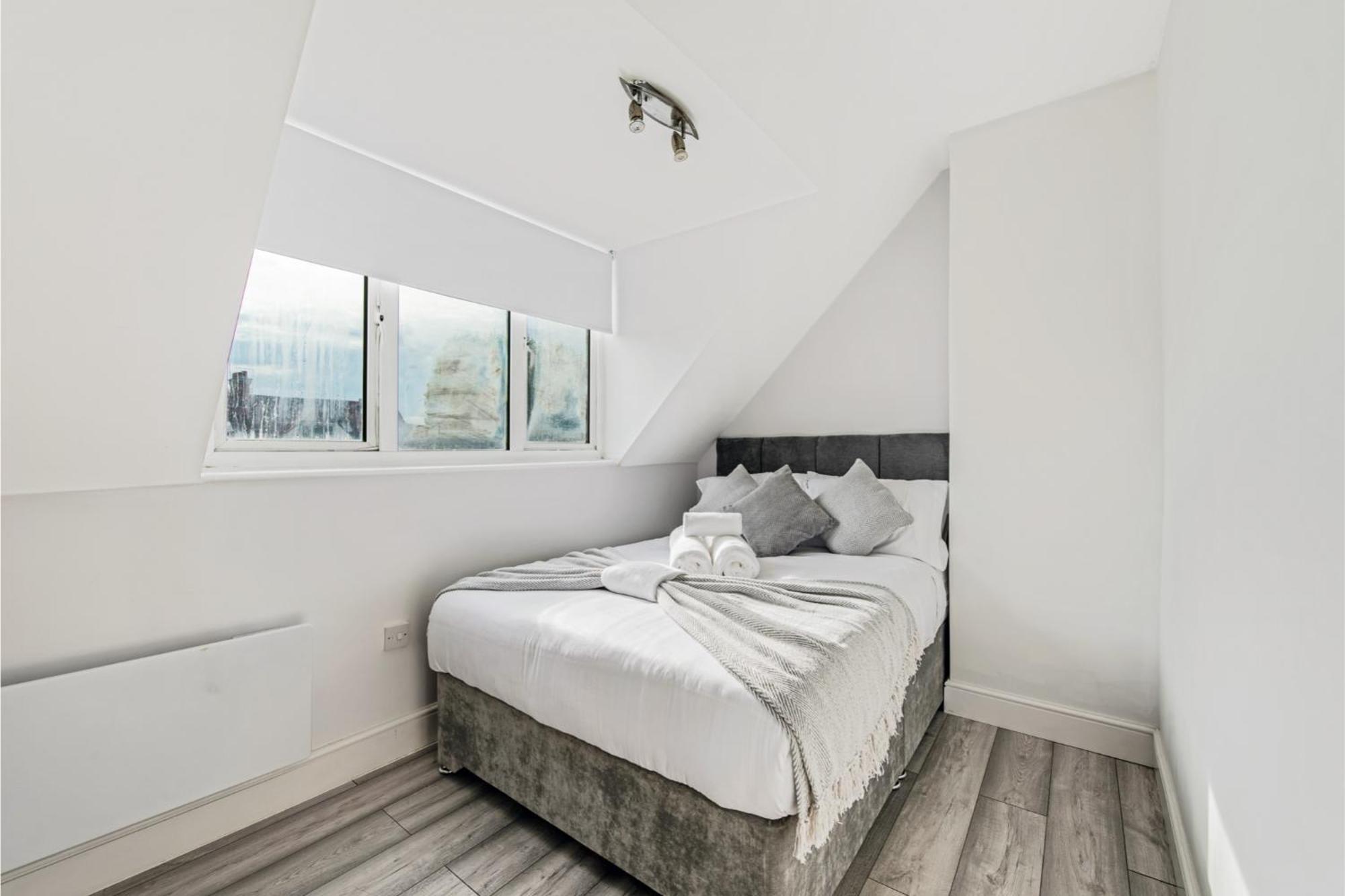 Sweet And Lovely 2Br With Free Parking London Exterior photo